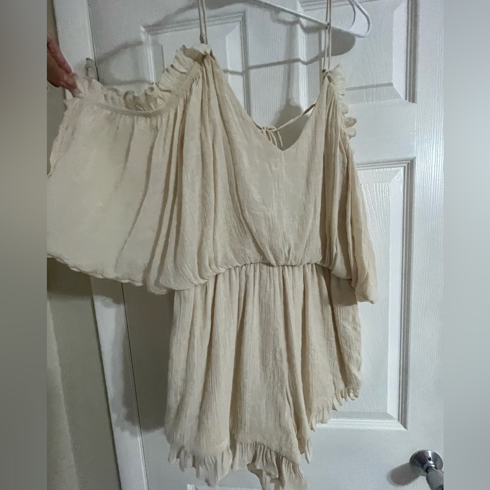 Ladies BOHO Style Romper - Picture 4 of 9
